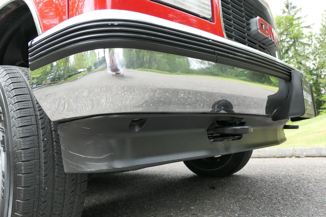 1998 GMC Suburban 8th Gen - Image 24 of 31
