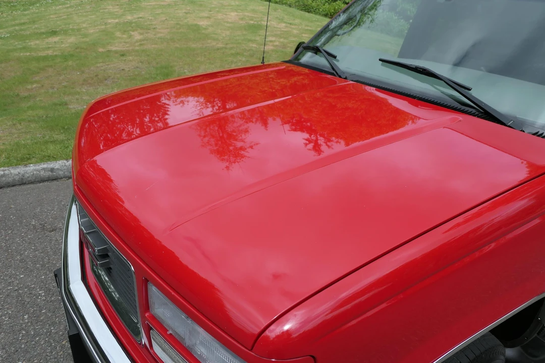 1998 GMC Suburban 8th Gen - Image 29 of 31
