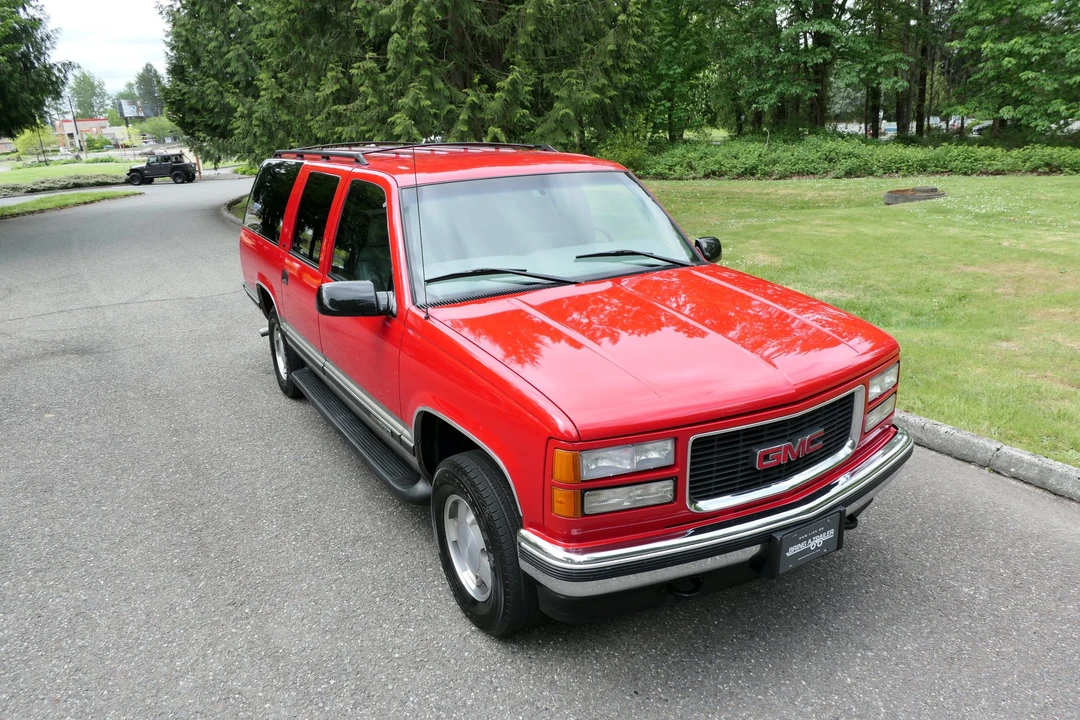 1998 GMC Suburban 8th Gen - Image 16 of 31