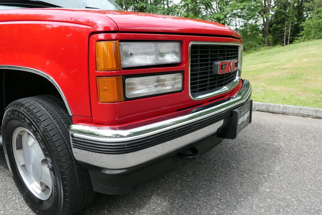 1998 GMC Suburban 8th Gen - Image 22 of 31