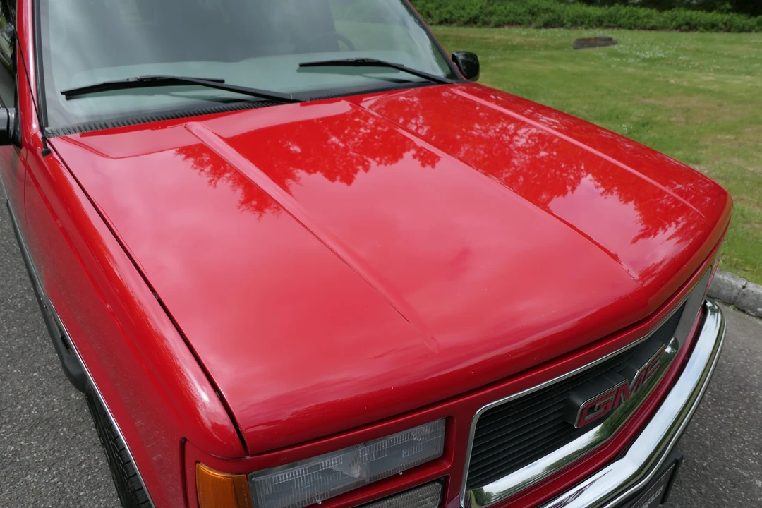 1998 GMC Suburban 8th Gen - Image 28 of 31