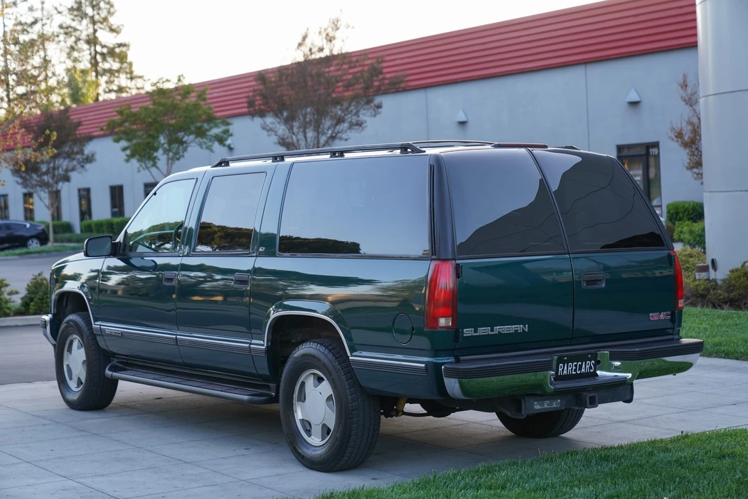 1998 GMC Suburban 8th Gen - Image 26 of 31