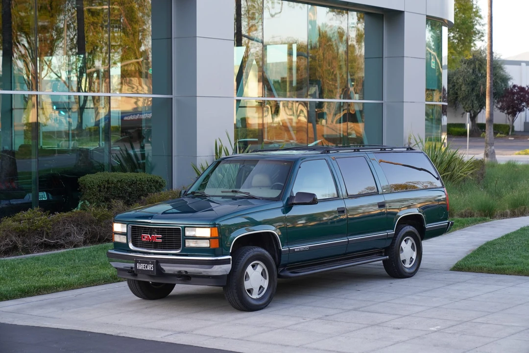 1998 GMC Suburban 8th Gen - Image 10 of 31