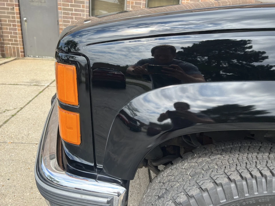 1998 GMC Suburban 8th Gen - Image 21 of 31