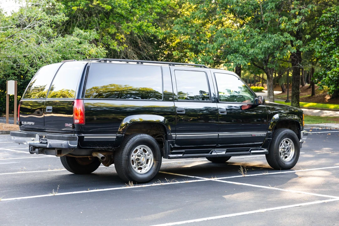 1998 GMC Suburban 8th Gen - Image 14 of 31