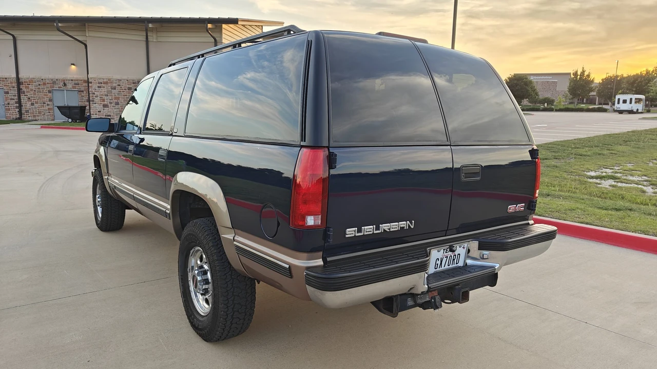 1998 GMC Suburban 8th Gen - Image 23 of 31