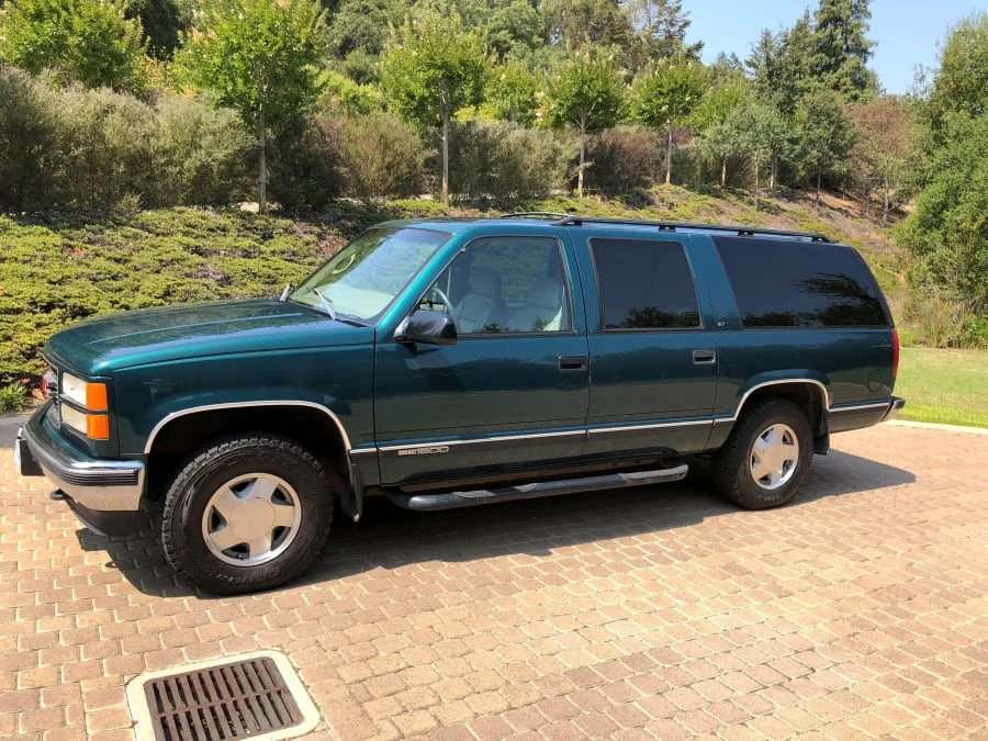 1998 GMC Suburban 8th Gen - Image 2 of 12