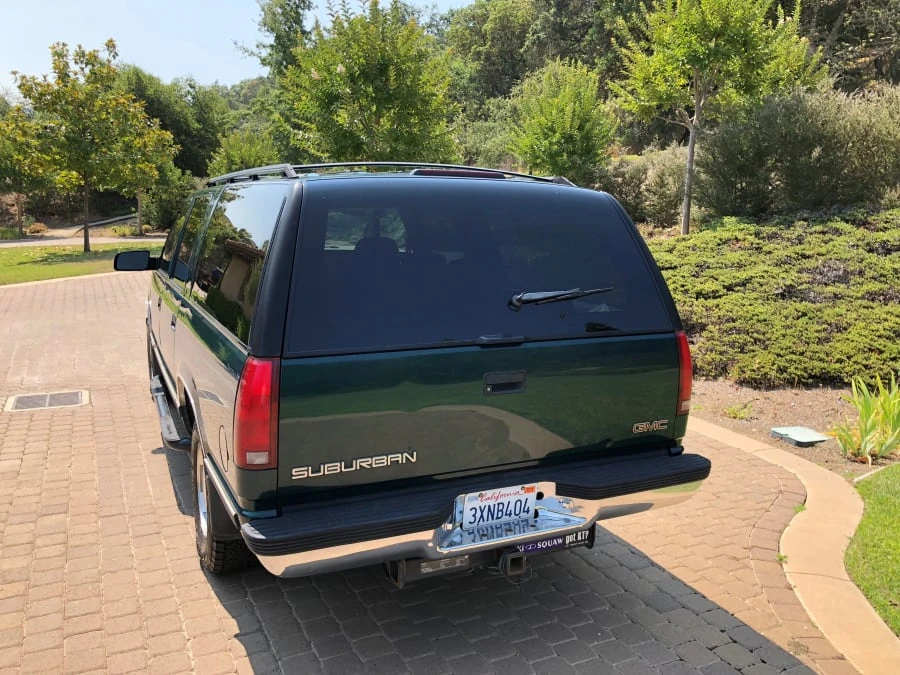 1998 GMC Suburban 8th Gen - Image 3 of 12