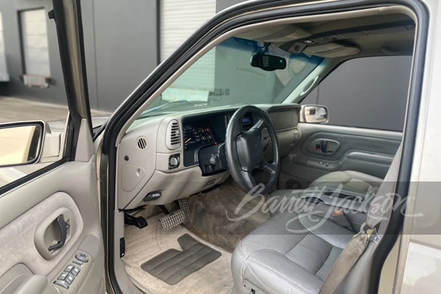 1998 GMC Yukon 1st Gen - Image 4 of 12