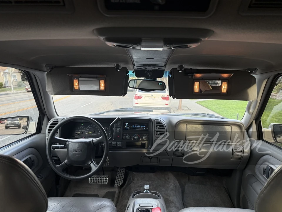 1998 GMC Yukon 1st Gen - Image 4 of 15