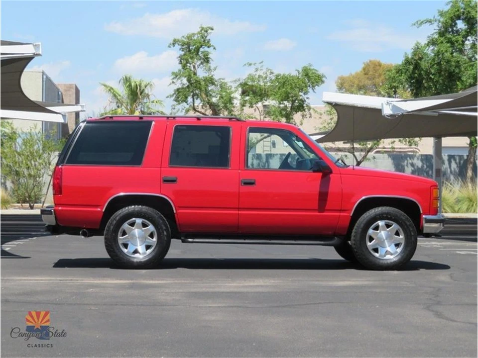 1998 GMC Yukon 1st Gen - Image 2 of 31