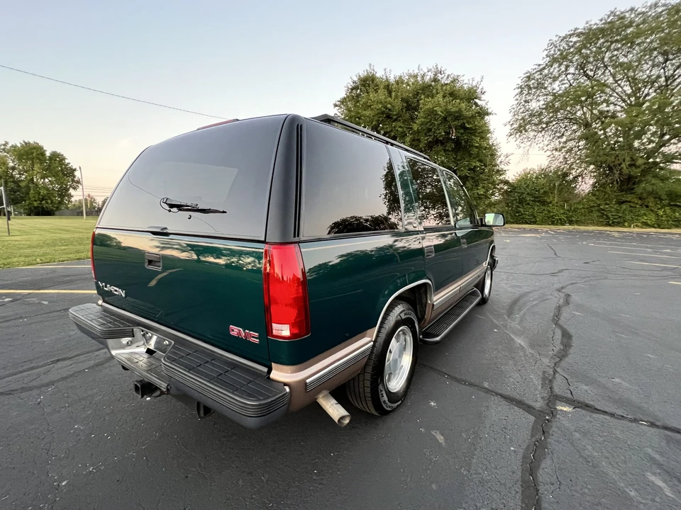 1998 GMC Yukon 1st Gen - Image 11 of 31