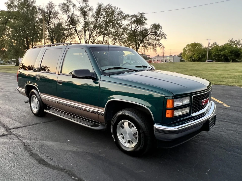 1998 GMC Yukon 1st Gen - Image 15 of 31