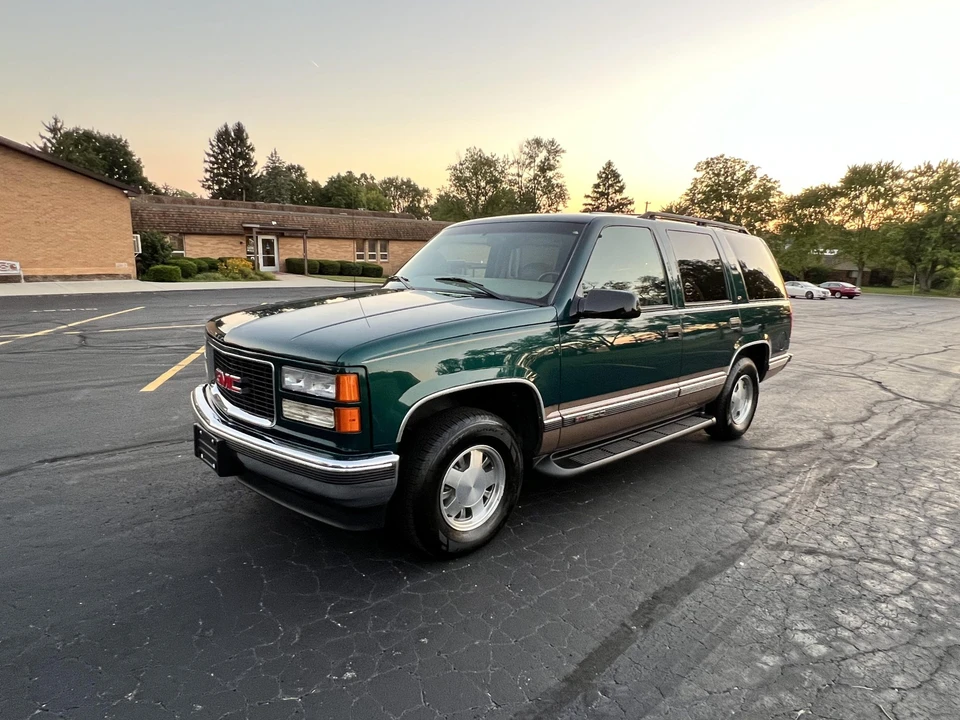 1998 GMC Yukon 1st Gen - Image 4 of 31