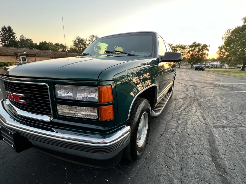 1998 GMC Yukon 1st Gen - Image 23 of 31