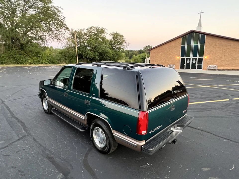 1998 GMC Yukon 1st Gen - Image 7 of 31