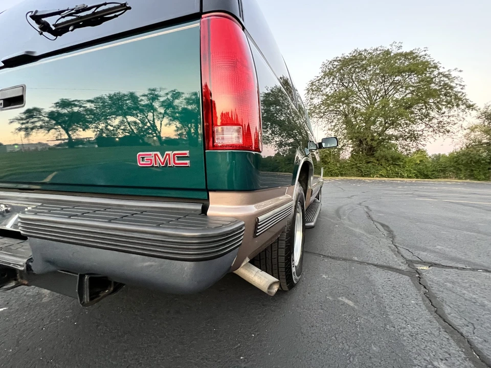 1998 GMC Yukon 1st Gen - Image 29 of 31