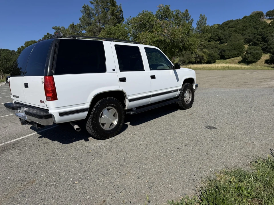 1998 GMC Yukon 1st Gen - Image 13 of 31