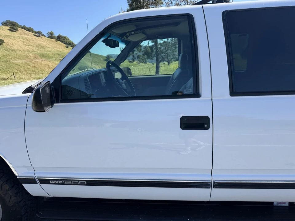 1998 GMC Yukon 1st Gen - Image 25 of 31
