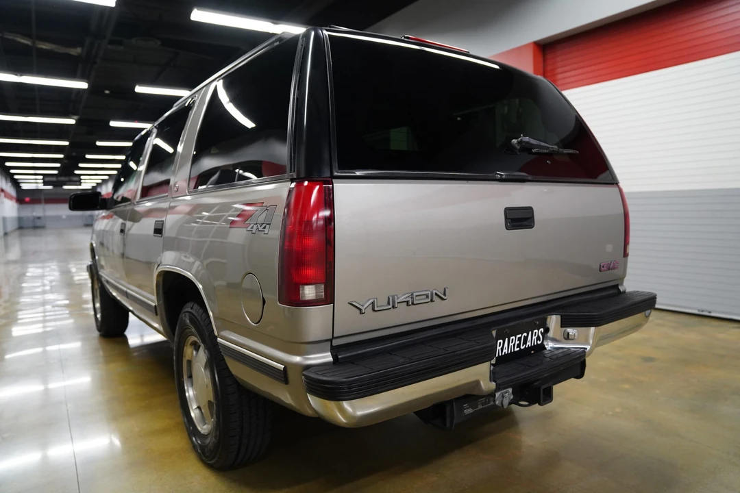 1998 GMC Yukon 1st Gen - Image 19 of 31