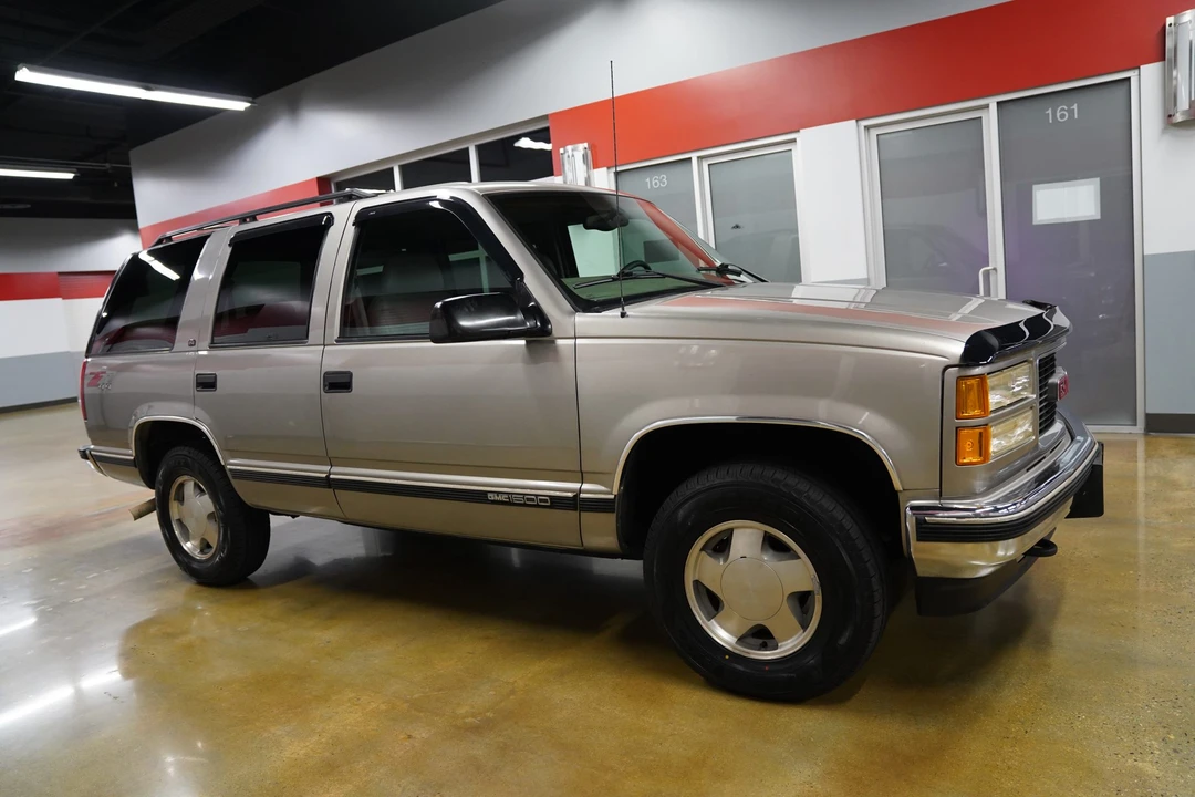 1998 GMC Yukon 1st Gen - Image 10 of 31