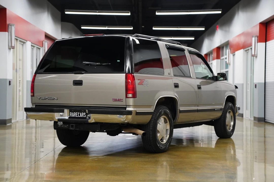 1998 GMC Yukon 1st Gen - Image 13 of 31