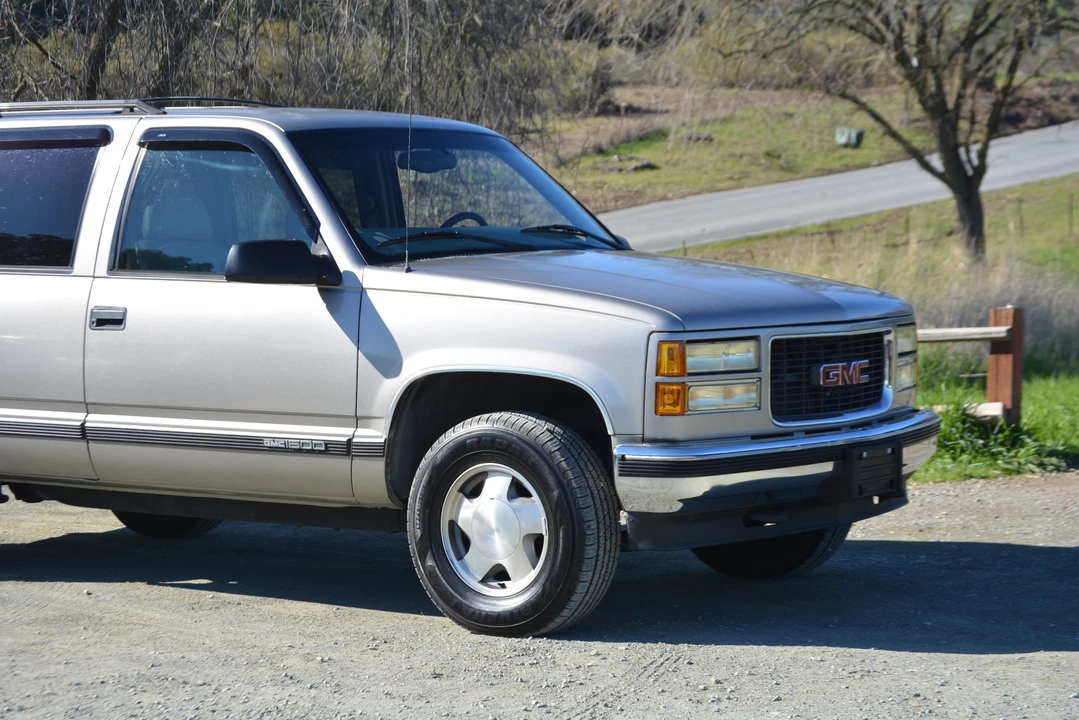 1998 GMC Yukon 1st Gen - Image 29 of 31