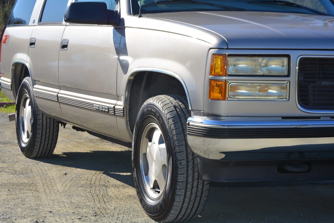 1998 GMC Yukon 1st Gen - Image 30 of 31