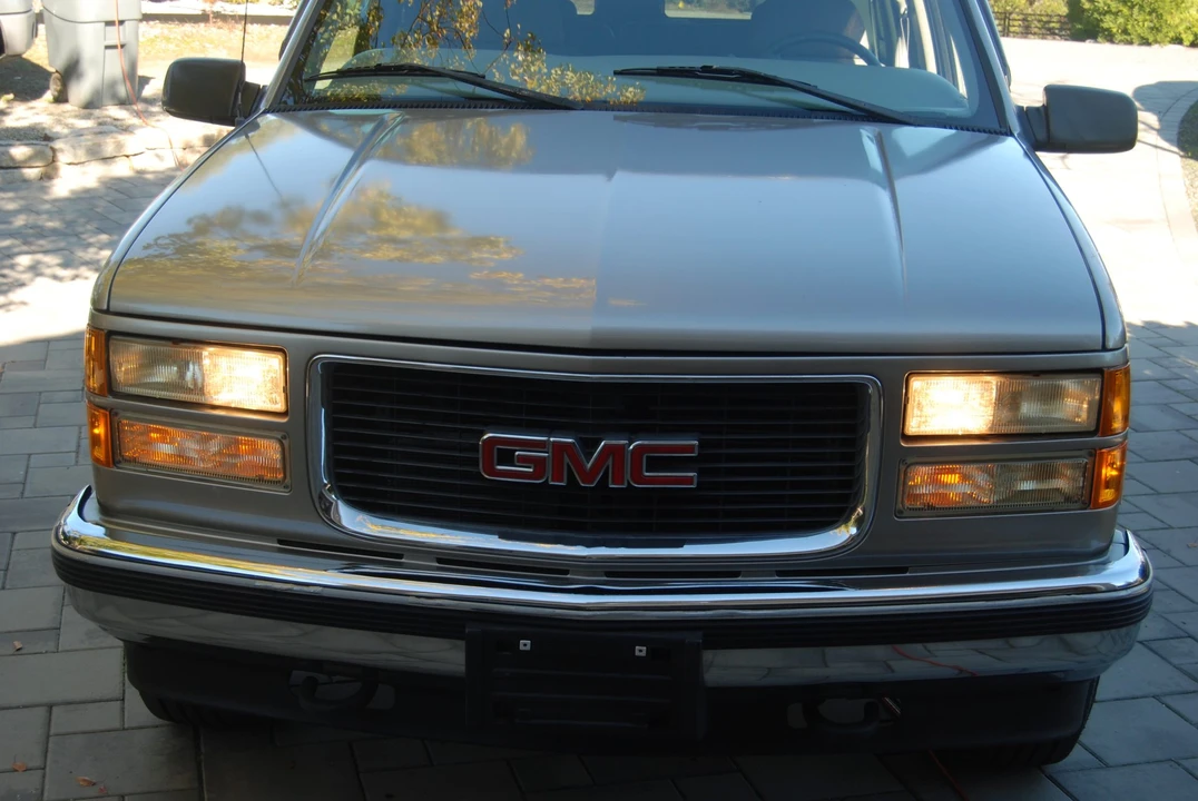 1998 GMC Yukon 1st Gen - Image 12 of 31
