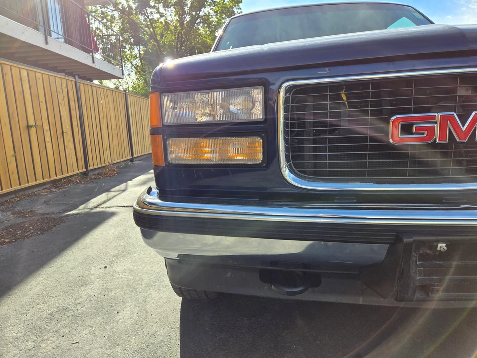 1998 GMC Yukon 1st Gen - Image 24 of 31