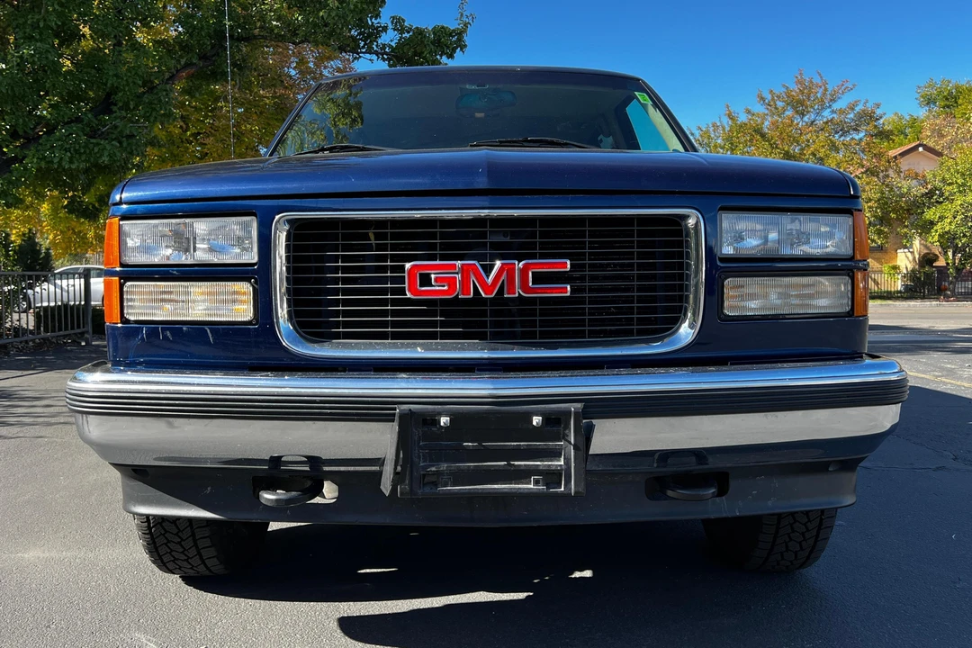 1998 GMC Yukon 1st Gen - Image 2 of 31