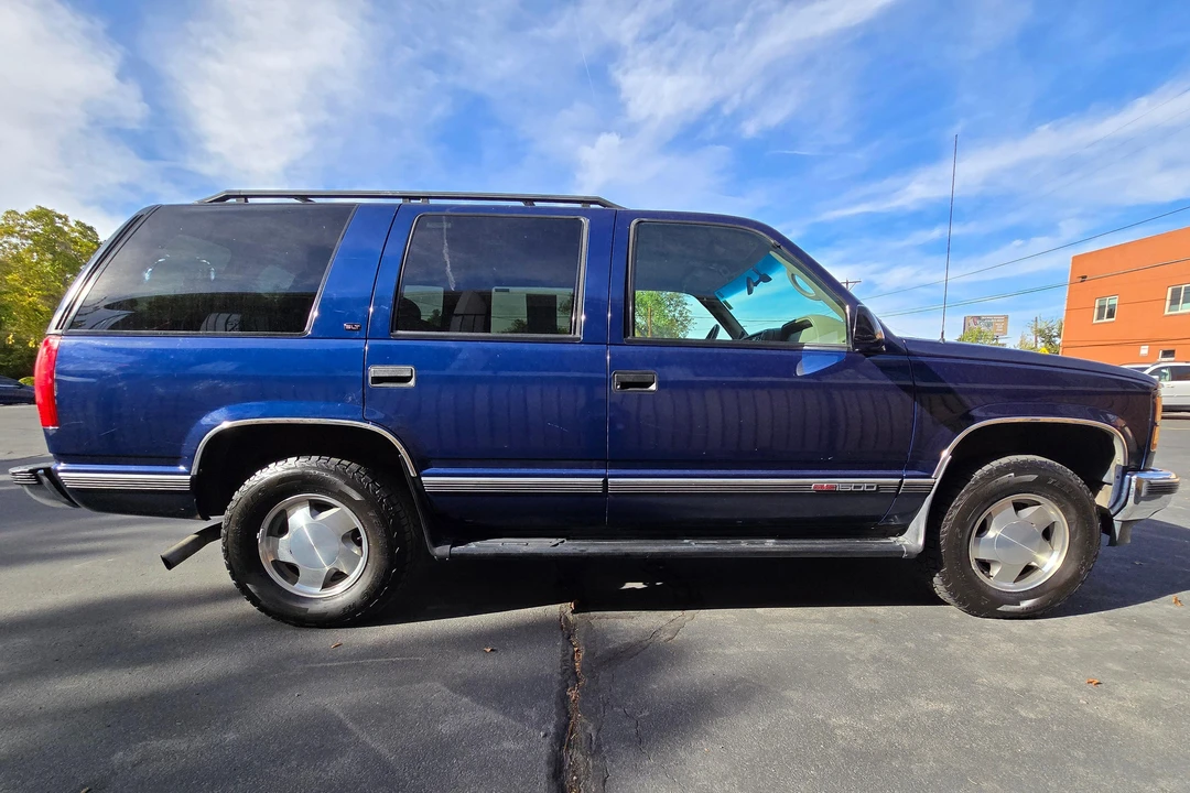 1998 GMC Yukon 1st Gen - Image 3 of 31