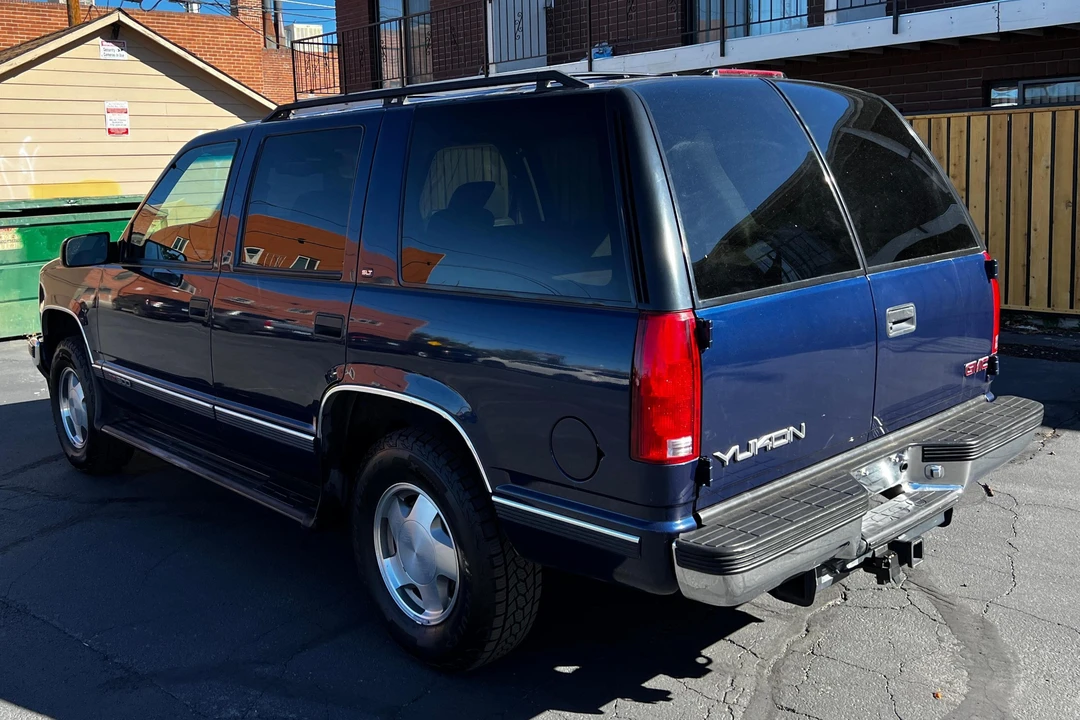 1998 GMC Yukon 1st Gen - Image 4 of 31