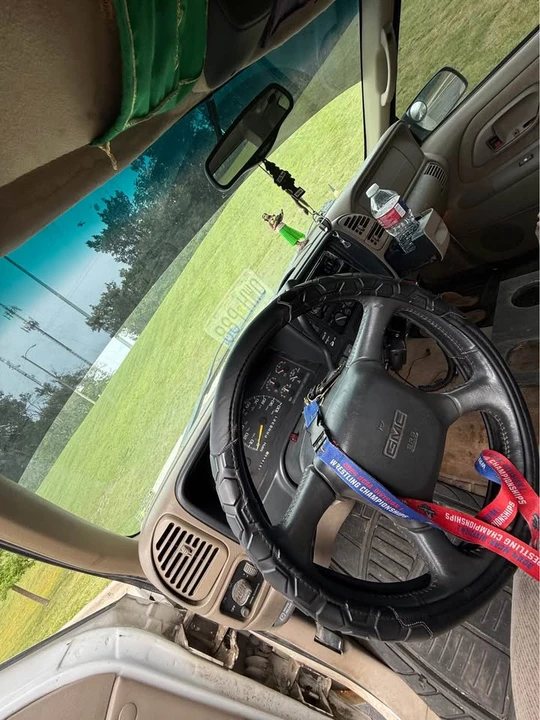 1998 GMC Sierra 1st Gen - Image 5 of 7