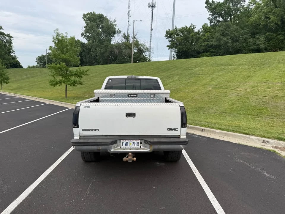 1998 GMC Sierra 1st Gen - Image 2 of 7