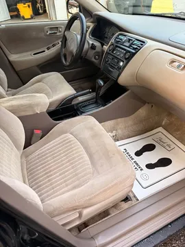 1998 Honda Accord - Image 4 of 10