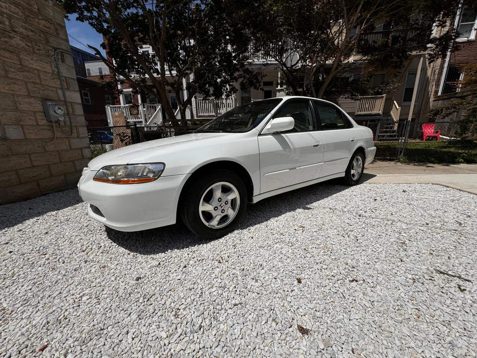 1998 Honda Accord 6th Gen - Image 13 of 31