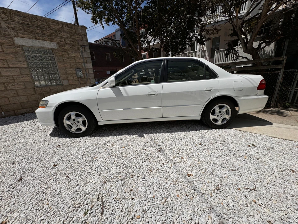 1998 Honda Accord 6th Gen - Image 14 of 31