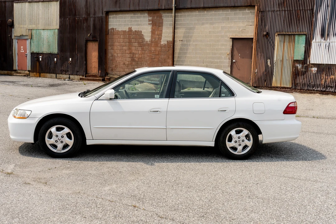 1998 Honda Accord 6th Gen - Image 6 of 31