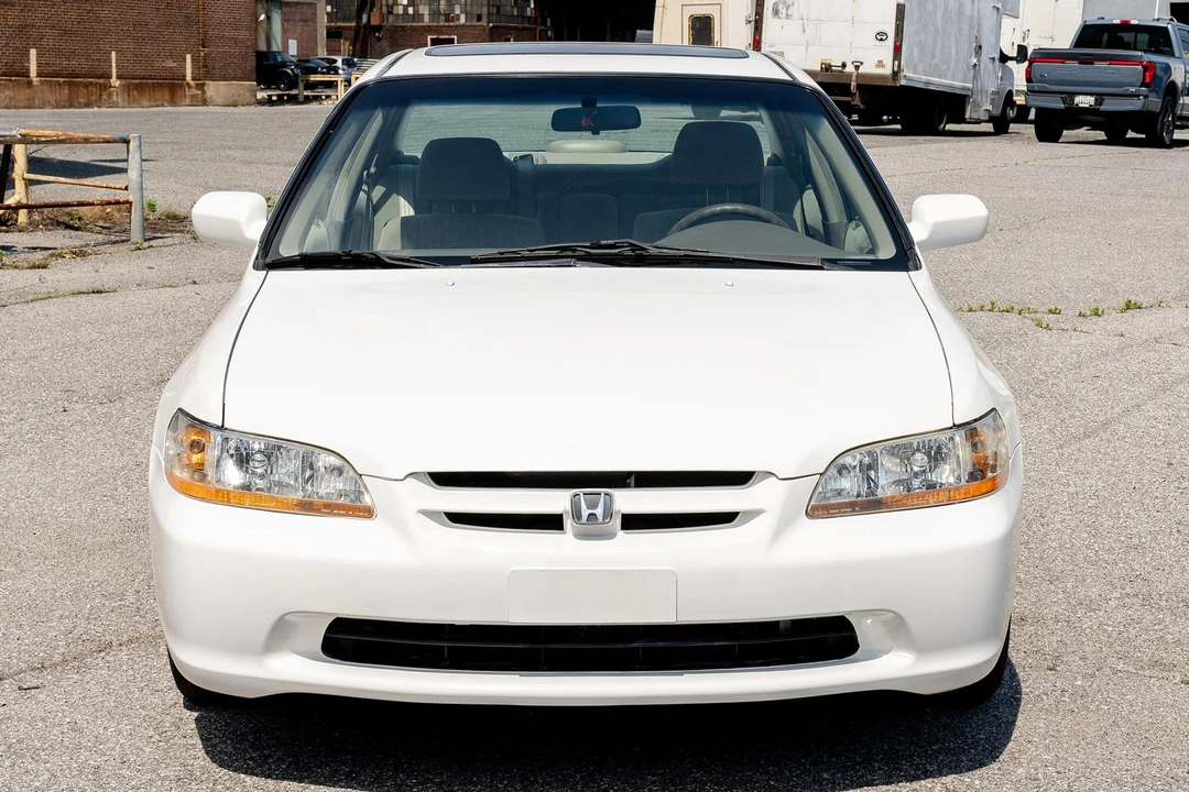 1998 Honda Accord 6th Gen - Image 2 of 31