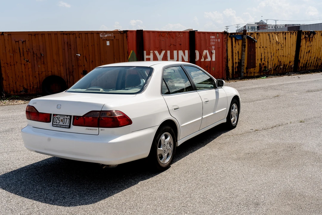 1998 Honda Accord 6th Gen - Image 9 of 31