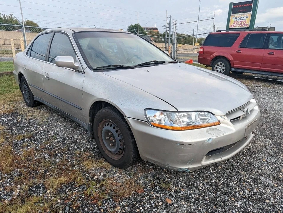 1998 Honda Accord 6th Gen - Image 2 of 21