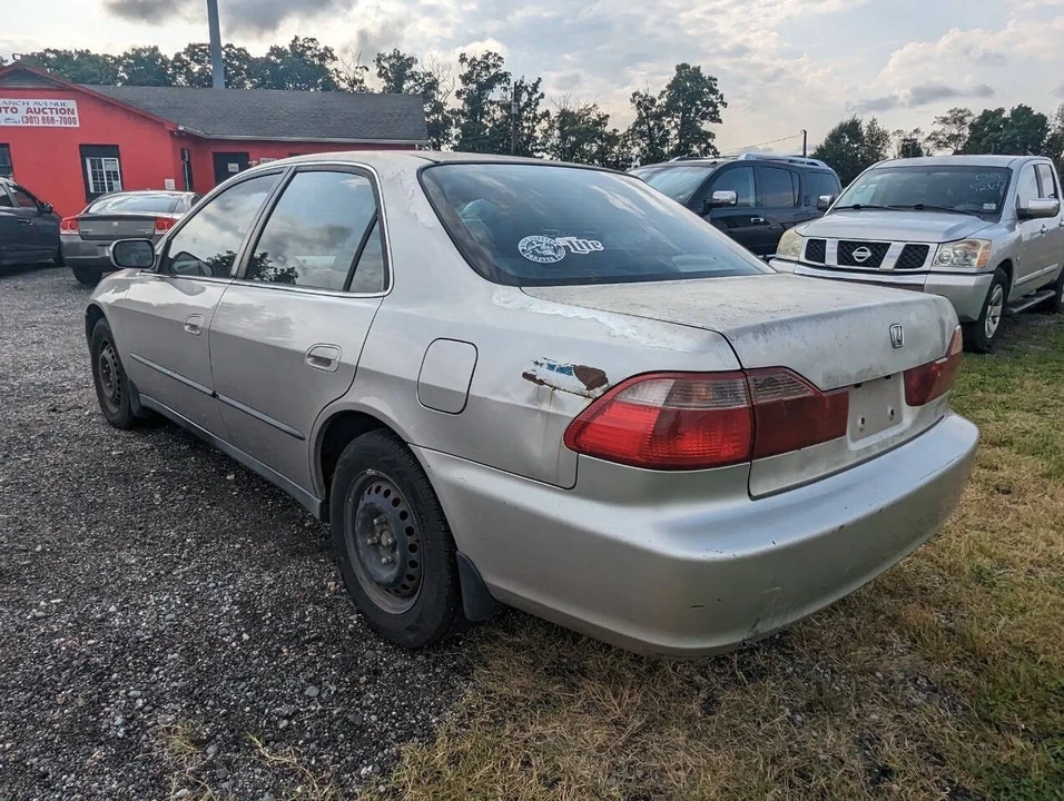 1998 Honda Accord 6th Gen - Image 3 of 21