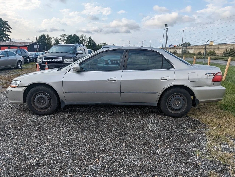 1998 Honda Accord 6th Gen - Image 6 of 21