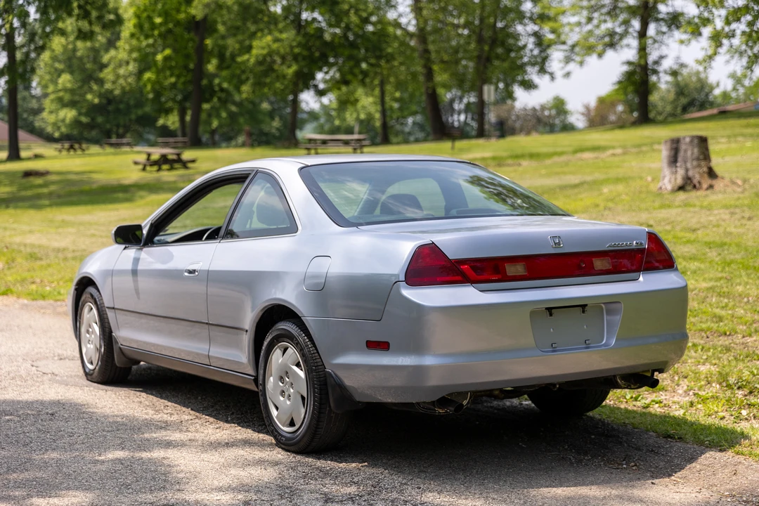 1998 Honda Accord 6th Gen - Image 6 of 31