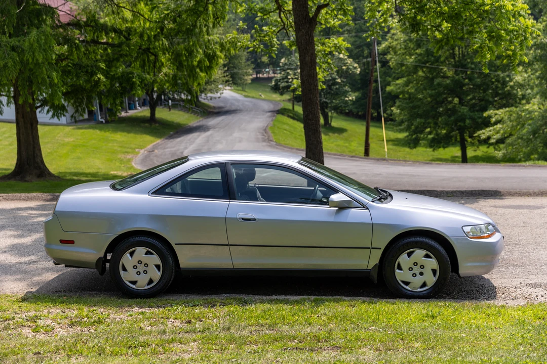 1998 Honda Accord 6th Gen - Image 9 of 31