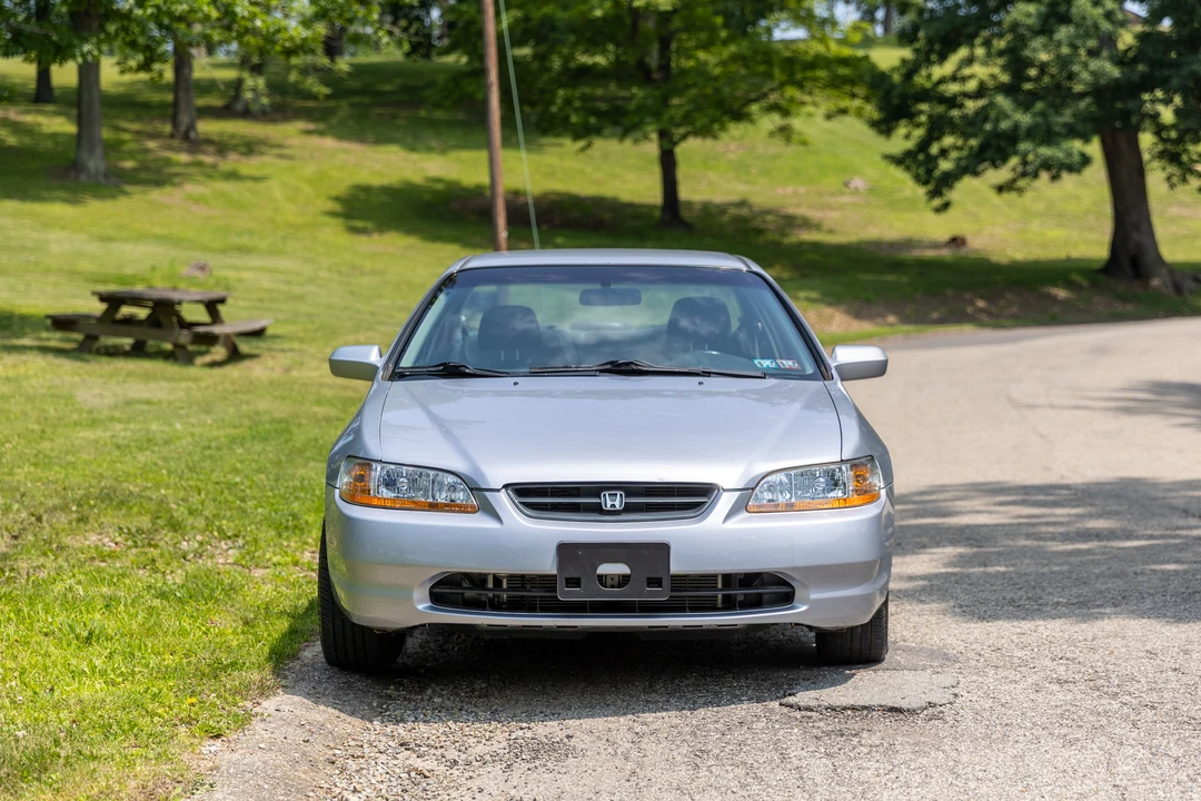1998 Honda Accord 6th Gen - Image 2 of 31