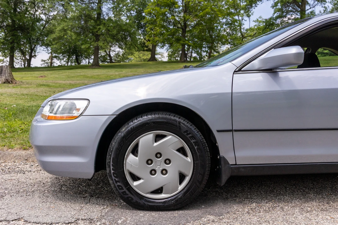 1998 Honda Accord 6th Gen - Image 18 of 31