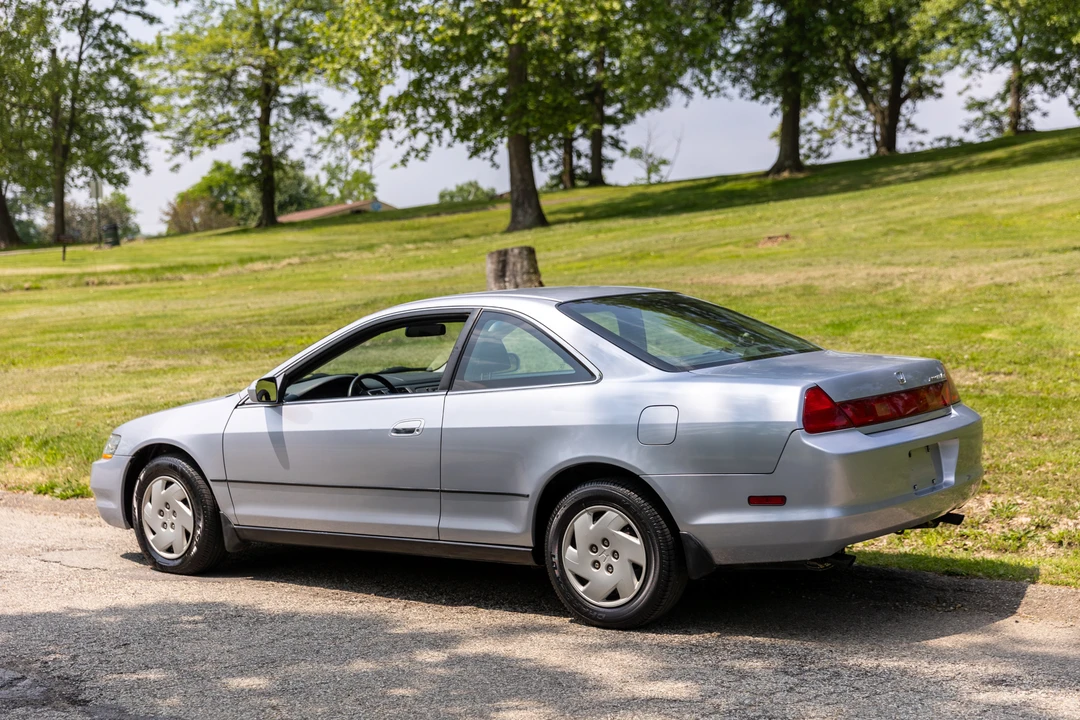 1998 Honda Accord 6th Gen - Image 5 of 31