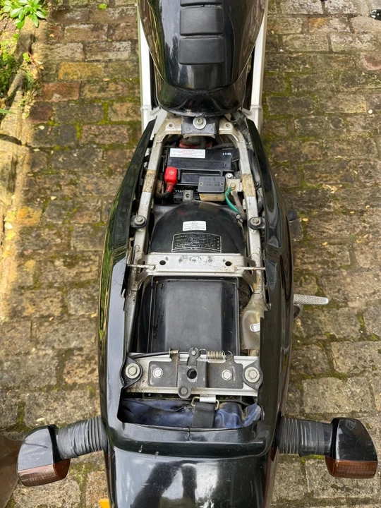 1998 Honda CB400 - Image 6 of 19